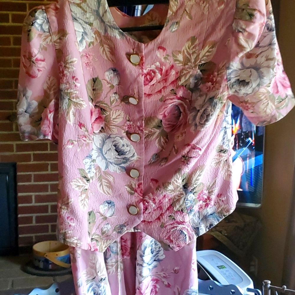 Woman's matching top and shirt